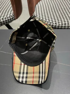 Alternative view of BURBERRY Hats & Caps E520260503647749
