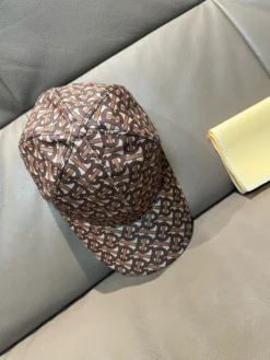 Alternative view of BURBERRY Hats & Caps F020260503164749