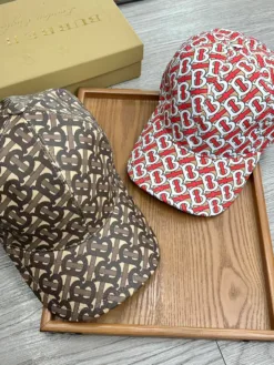 BURBERRY Hats & Caps F020260503562949