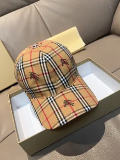 BURBERRY Hats & Caps F520260503024049