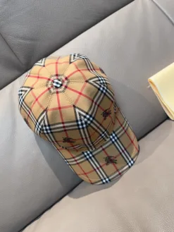 Alternative view of BURBERRY Hats & Caps F520260503024049