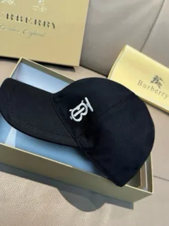 Alternative view of BURBERRY Hats & Caps F520260503233249