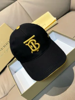 BURBERRY Hats & Caps F520260503389049