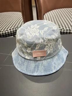 BURBERRY Hats & Caps F520260503574249