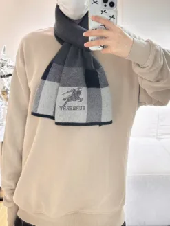 Alternative view of BURBERRY Scarves A1020260504096569