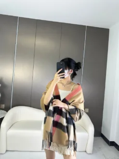 BURBERRY Scarves A1020260504353669