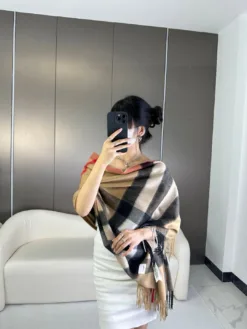 Alternative view of BURBERRY Scarves A1020260504353669