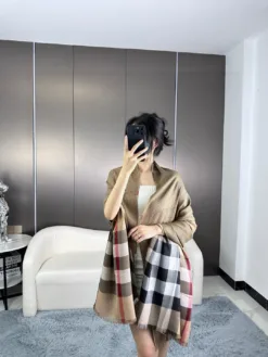 BURBERRY Scarves A2020260504425669