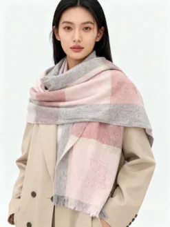Alternative view of BURBERRY Scarves A3520260504397269