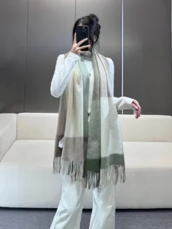 BURBERRY Scarves A4020260504559379