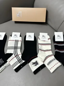 BURBERRY Socks C520260503178549