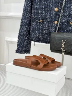 CELINE Sandals & Slides EU35-39 B60202605033082119