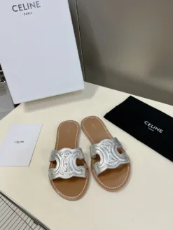CELINE Sandals & Slides EU35-40 B90202605030929129