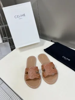 CELINE Sandals & Slides EU35-40 B90202605030930129
