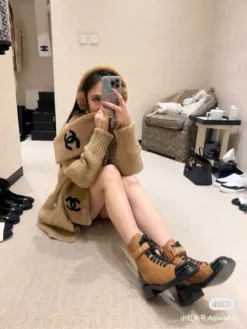 Alternative view of CHANEL Ear Muffs A6520260503137379