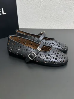 Alternative view of CHANEL Flats & Loafers EU35-39 C00202605031668129