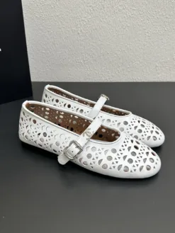 Alternative view of CHANEL Flats & Loafers EU35-39 C00202605031669129