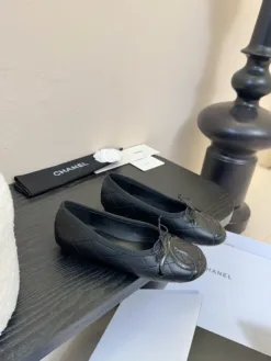 Alternative view of CHANEL Flats & Loafers EU35-39 C10202605032148129