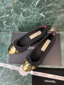 Alternative view of CHANEL Flats & Loafers EU35-40 B10202605031750109