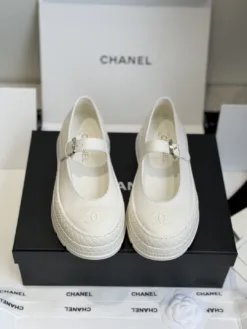CHANEL Flats & Loafers EU35-40 D40202605033252169