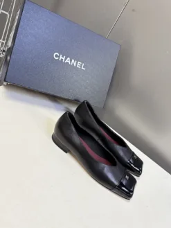 Alternative view of CHANEL Flats & Loafers EU35-41 C00202605030353129