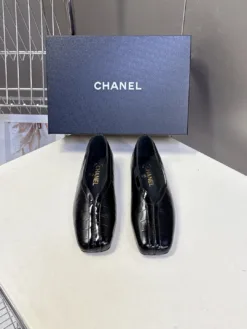 CHANEL Flats & Loafers EU35-41 C10202605030339129
