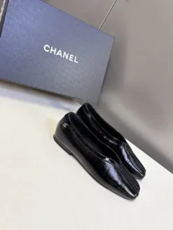 Alternative view of CHANEL Flats & Loafers EU35-41 C10202605030339129