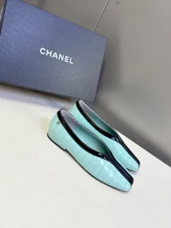 Alternative view of CHANEL Flats & Loafers EU35-41 C10202605030340129