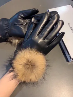 CHANEL Gloves A0520260503001569