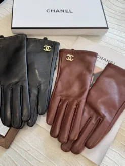 Alternative view of CHANEL Gloves A0520260503355969
