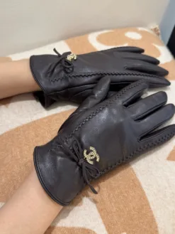 CHANEL Gloves A0520260503449669