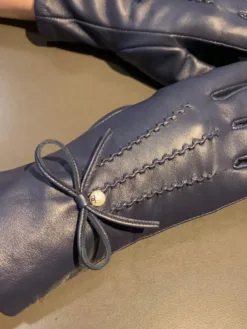 Alternative view of CHANEL Gloves A1520260503589769