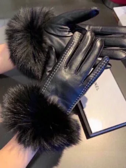 CHANEL Gloves A6520260503001179