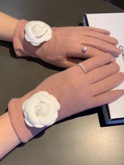 CHANEL Gloves F520260503450049