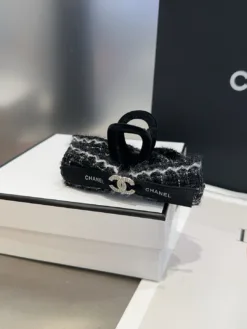 Alternative view of CHANEL Hair Accessories D520260503007749