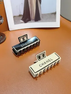 CHANEL Hair Accessories E020260503046549