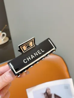 Alternative view of CHANEL Hair Accessories E020260503046549