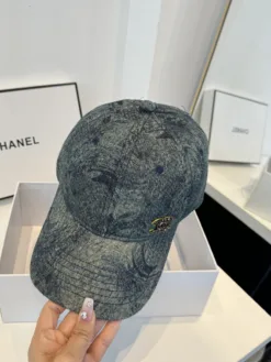 Alternative view of CHANEL Hats & Caps E020260503211549
