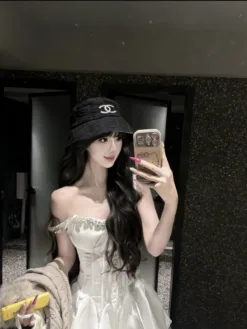 Alternative view of CHANEL Hats & Caps E020260503560149