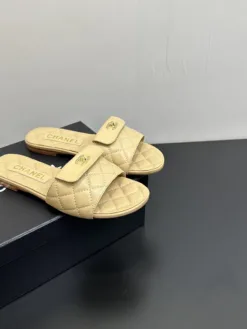Alternative view of CHANEL Heels EU35-39 B50202605031676119