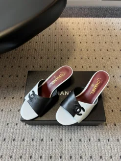 Alternative view of CHANEL Heels EU35-41 C00202605032155129