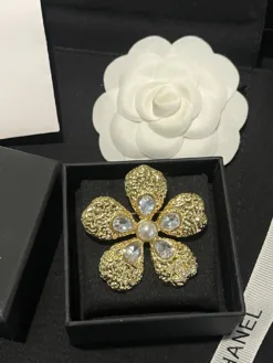 CHANEL Pins & Brooches E520260504018549