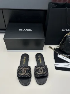 Alternative view of CHANEL Sandals & Slides EU35-39 C00202605031539129
