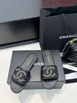 CHANEL Sandals & Slides EU35-39 C00202605031540129