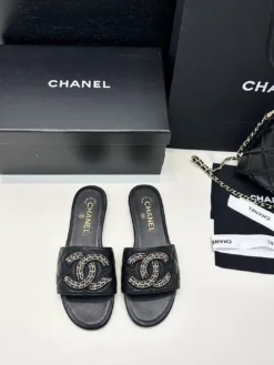 Alternative view of CHANEL Sandals & Slides EU35-39 C00202605031540129