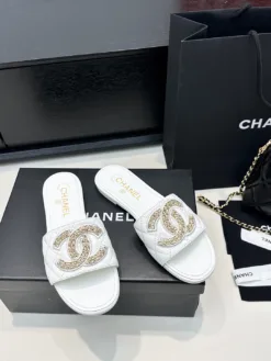 CHANEL Sandals & Slides EU35-39 C00202605031541129