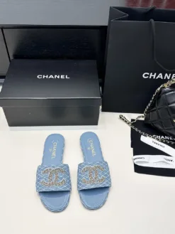 CHANEL Sandals & Slides EU35-39 C00202605031542129