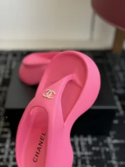 Alternative view of CHANEL Sandals & Slides EU35-40 B0020260503142999