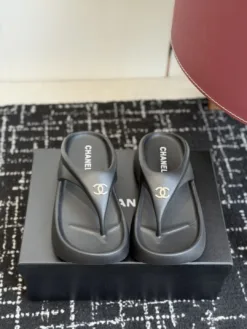 CHANEL Sandals & Slides EU35-40 B0020260503143099