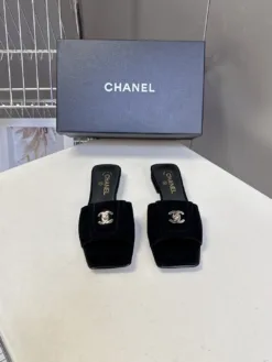 CHANEL Sandals & Slides EU35-41 B80202605031412129